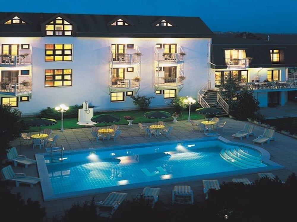 Hotel Monica Praag Buitenkant foto