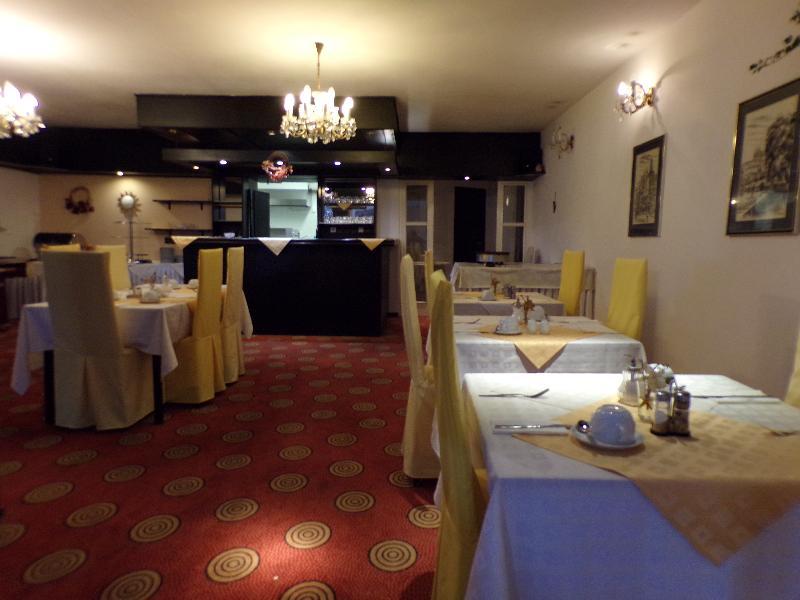 Hotel Monica Praag Buitenkant foto
